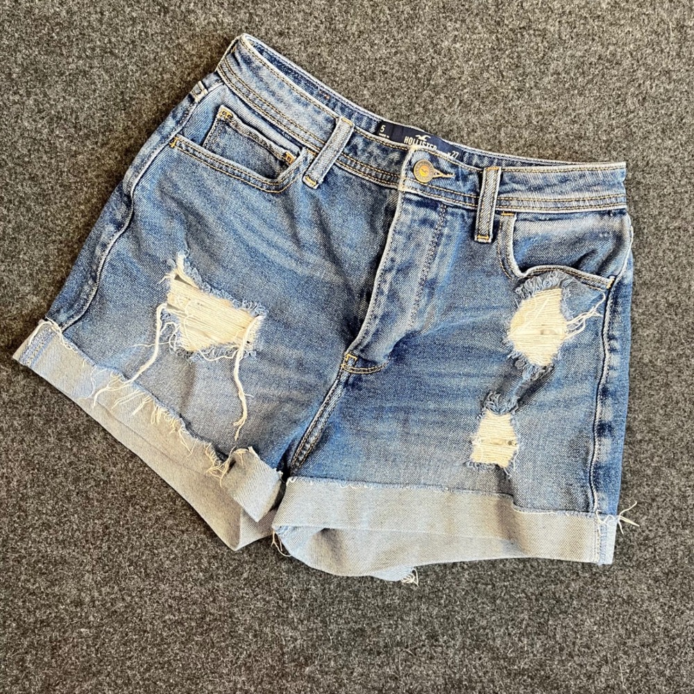 Hollister Curvy Ultra High Rise Shorts Distressed Button Fly Blue Denim W27 Sz 5